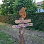 Bed & Breakfast Les Cedres Bleus Saint-Medard-de-Mussidan