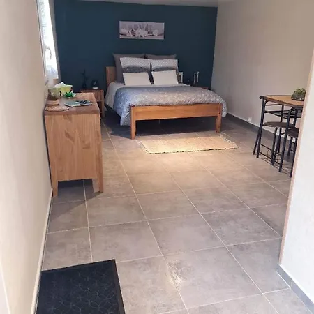 Oda ve Kahvaltı Les Cedres Bleus Saint-Medard-de-Mussidan