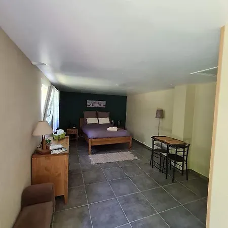 Les Cedres Bleus Saint-Medard-de-Mussidan