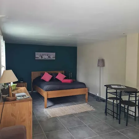 Oda ve Kahvaltı Les Cedres Bleus 3*