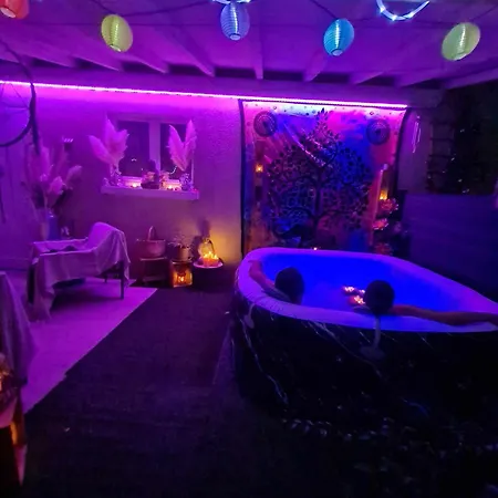 Les Cedres Bleus 3* Saint-Medard-de-Mussidan