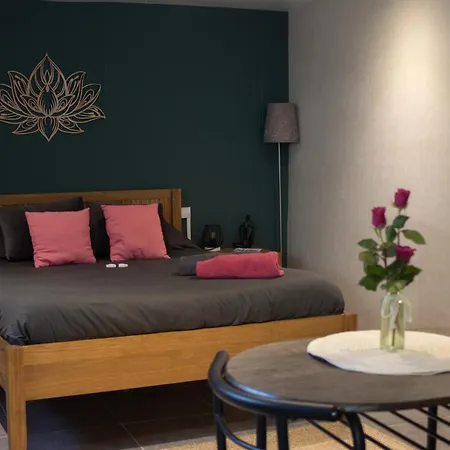 Les Cèdres Bleus 3*