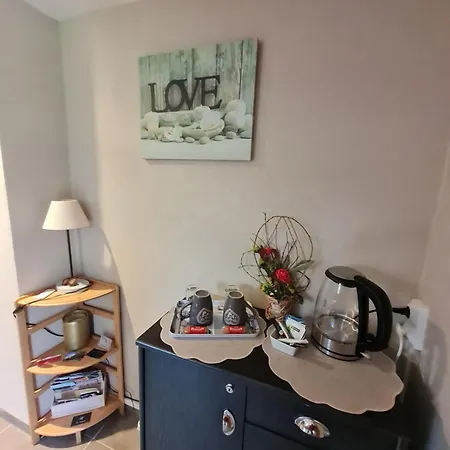 Les Cèdres Bleus Couette-café 3*