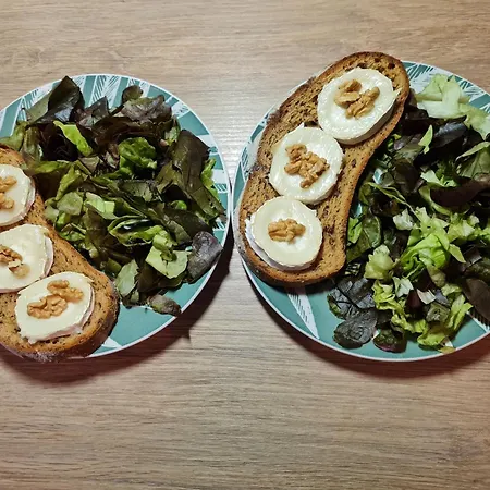 Les Cèdres Bleus Couette-café 3*