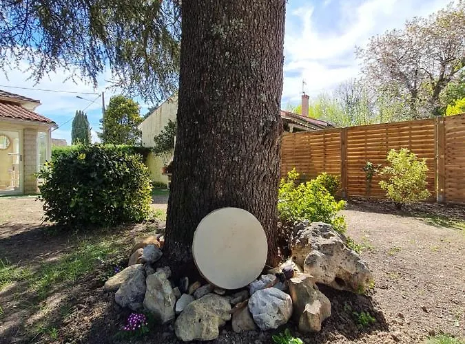 Les Cèdres Bleus Couette-café