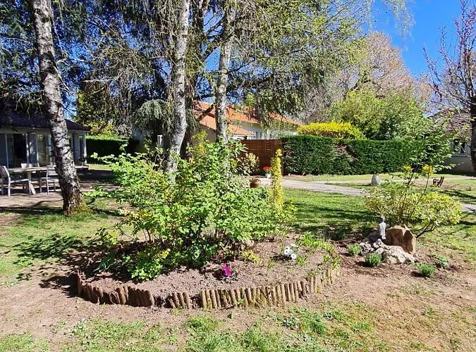 Les Cèdres Bleus 3*