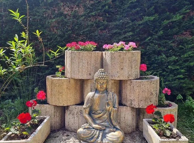 Les Cèdres Bleus 3*