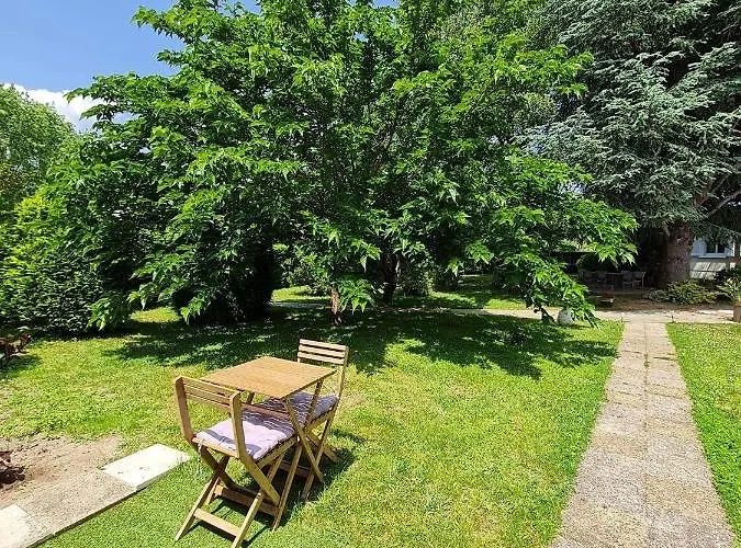 Couette-café Les Cèdres Bleus