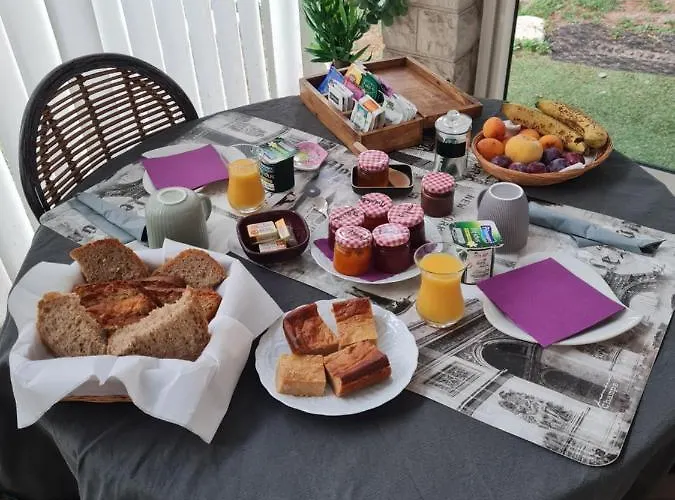 Les Cèdres Bleus 3*