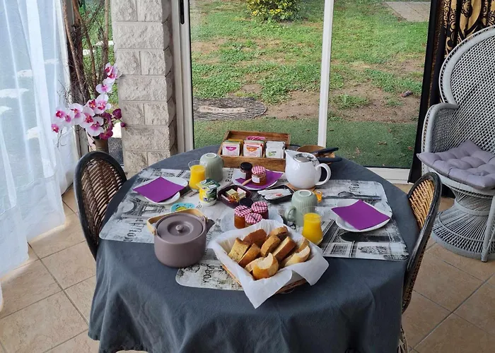 Couette-café Les Cèdres Bleus