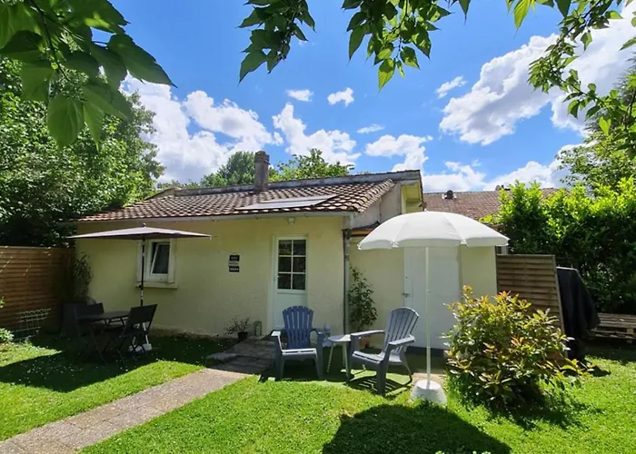 Les Cèdres Bleus Saint-Medard-de-Mussidan