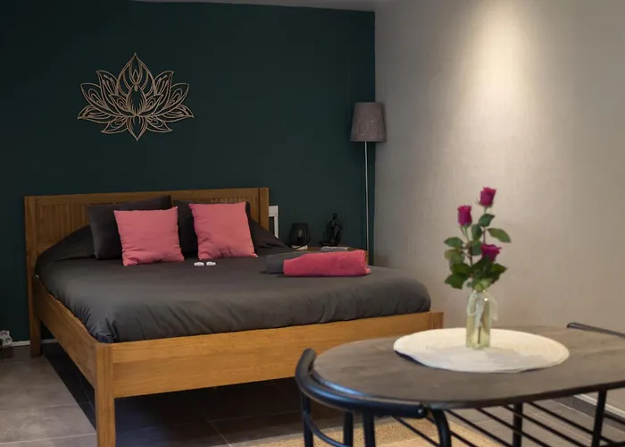 Les Cèdres Bleus 3*